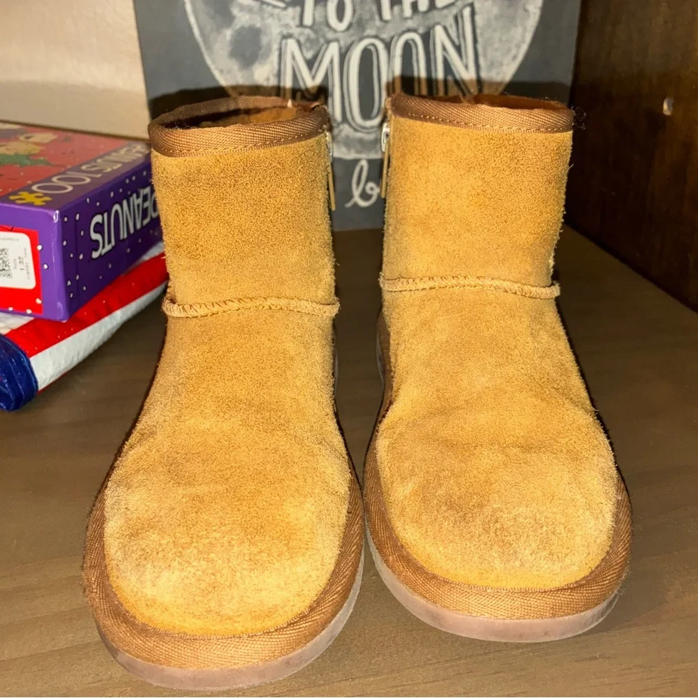 Koolaburra Tan Kids Snow Boots